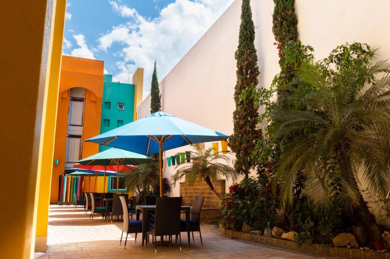 Happy Express Hotel Oaxaca Экстерьер фото