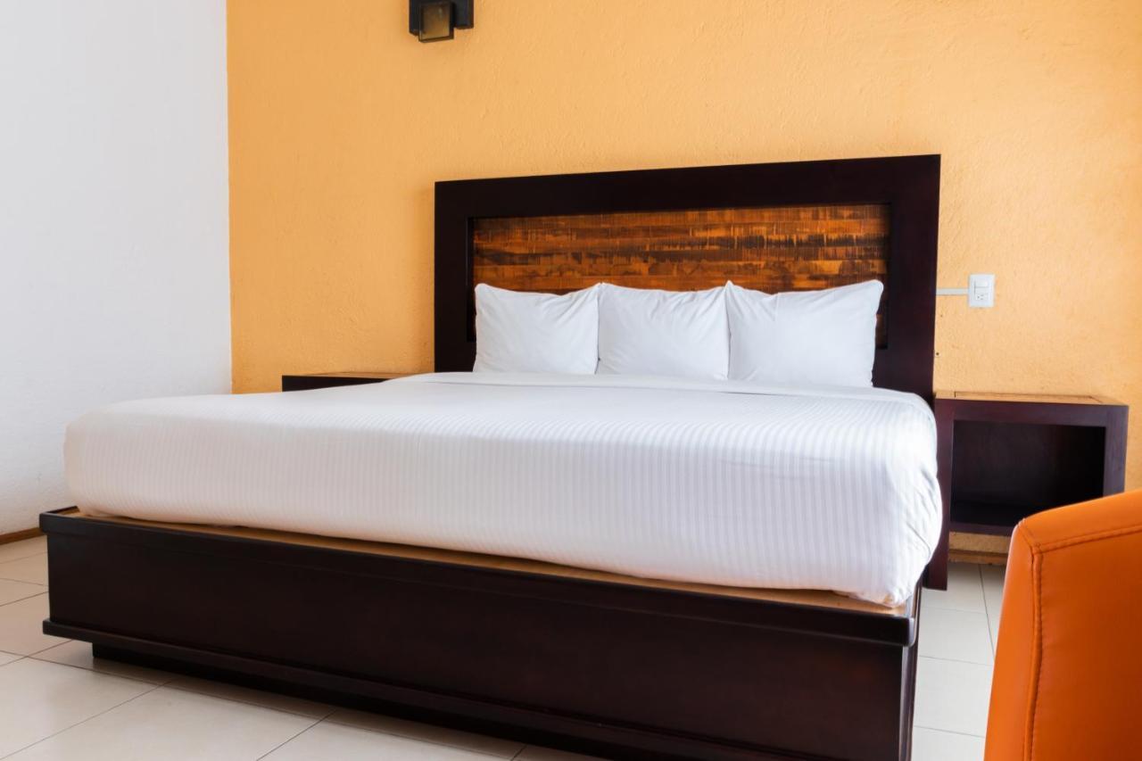 Happy Express Hotel Oaxaca Экстерьер фото